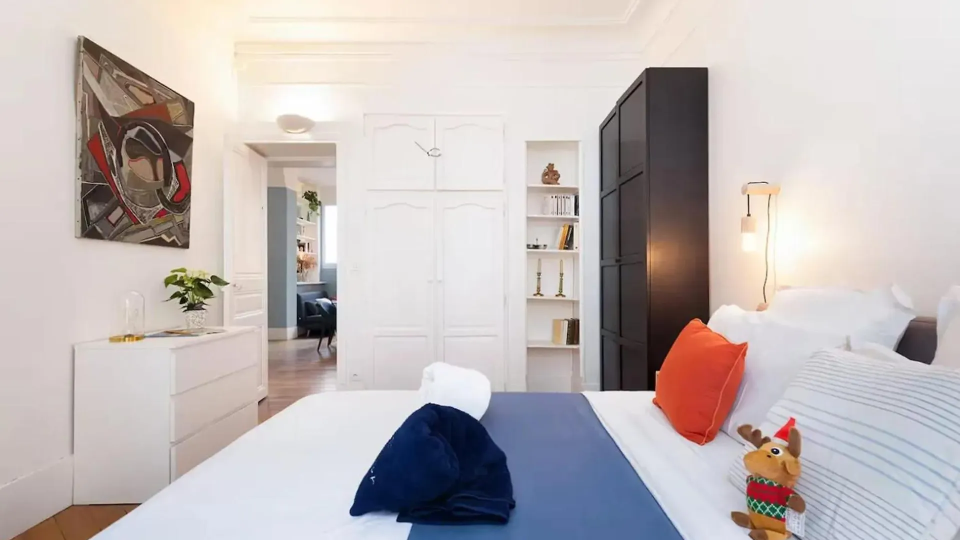 Appartement Moderne A Paris Pres Des Champs-Elysees 0*,  France